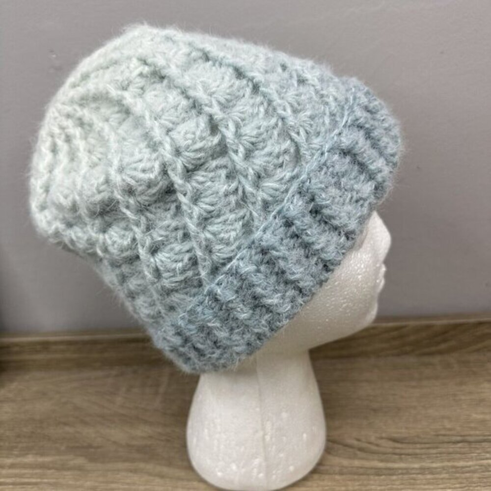 Handmade Crochet Beanie‎ Hat Ice Blue Ombre Spiral Shell Knit Fuzzy Winter NEW